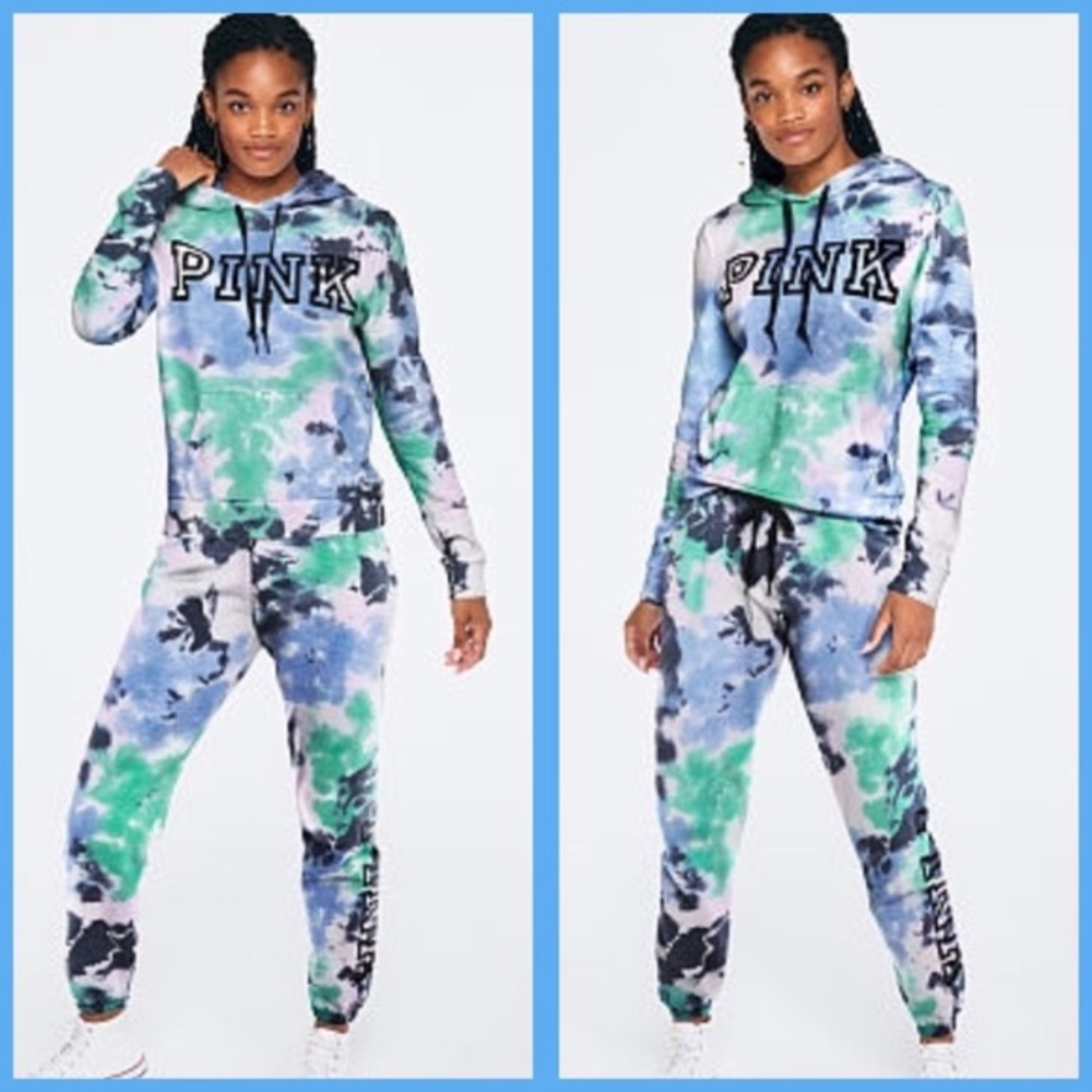 Victoria’s Secret PINK Blue Tie Dye Sweater